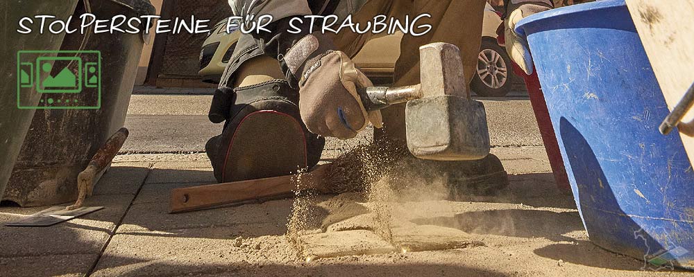 das slideshow-Fenster für 'stolpersteine-straubing.de' anzeigen ...
Im März 2022 hat der Künstler Gunter Demnig in Straubing 22 weitere Stolpersteine verlegt. Sehen Sie Impressionen eines zu tiefst bewegenden Tages.